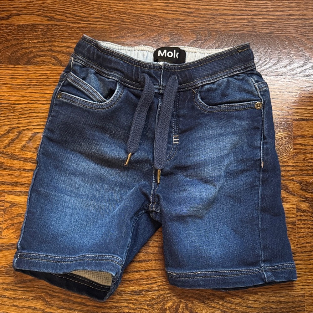 Molo Dark Blue Denim Shorts. Excellent quality.
